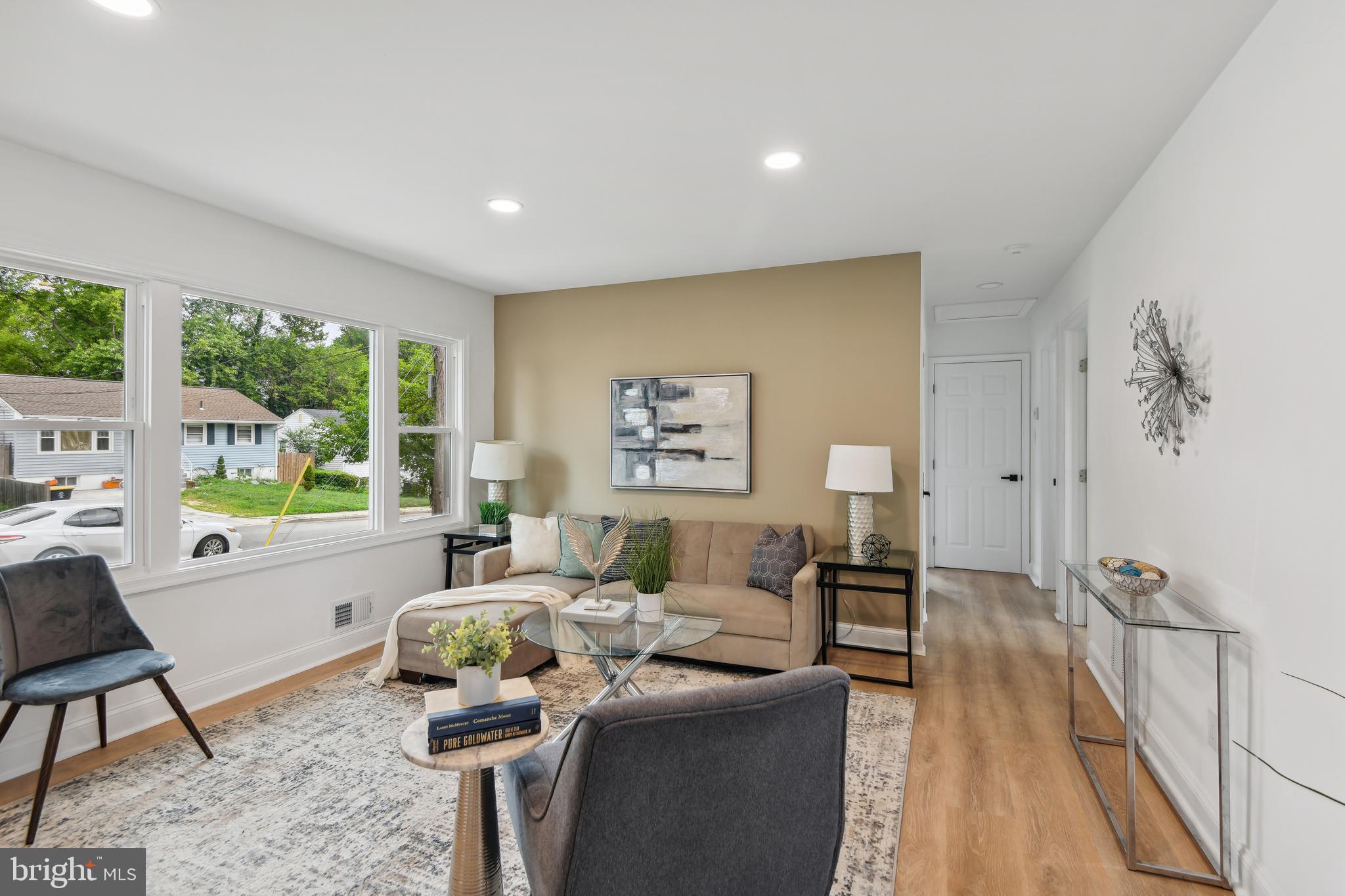 EAST COLUMBIA - Residential