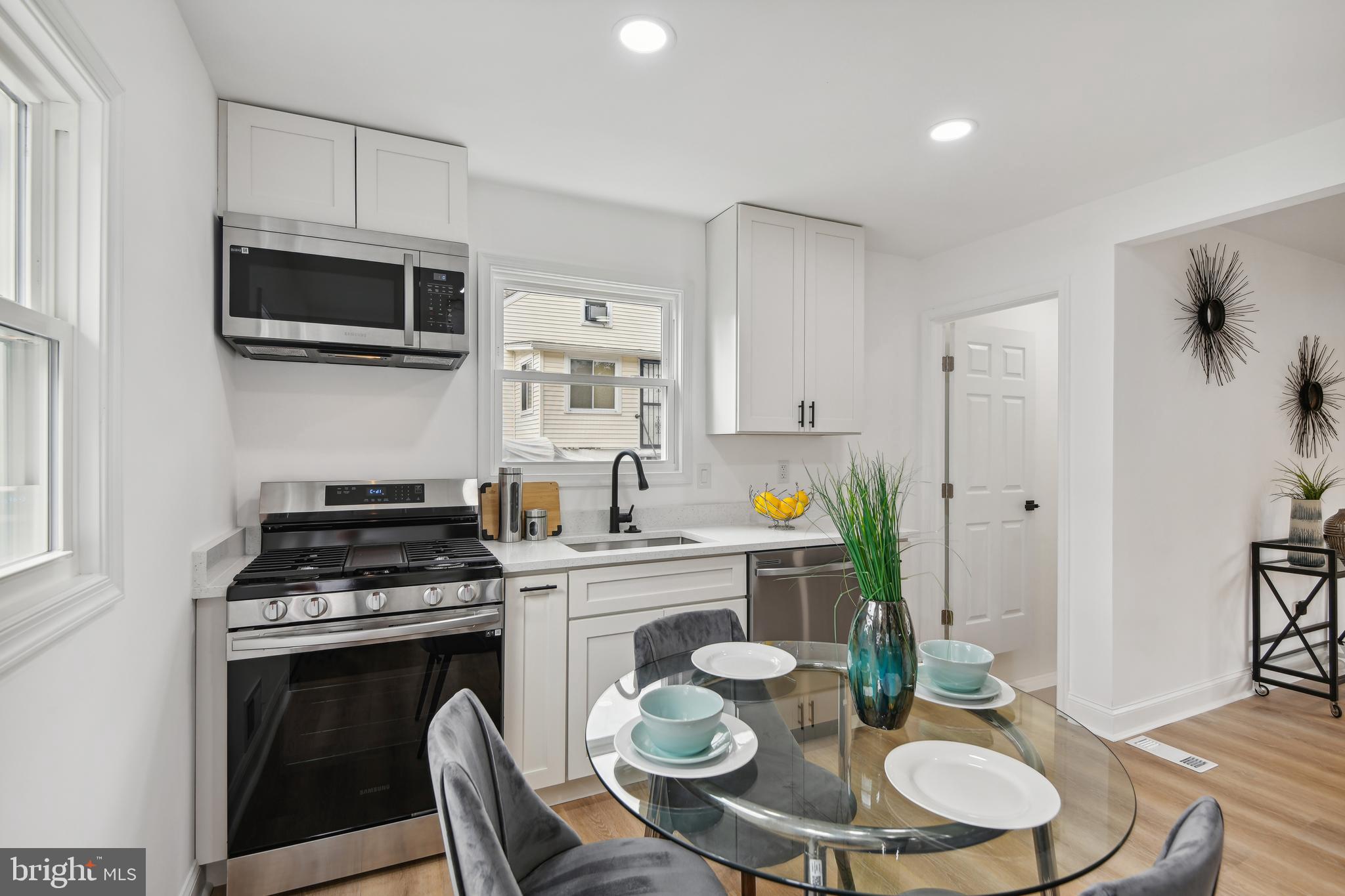 EAST COLUMBIA - Residential