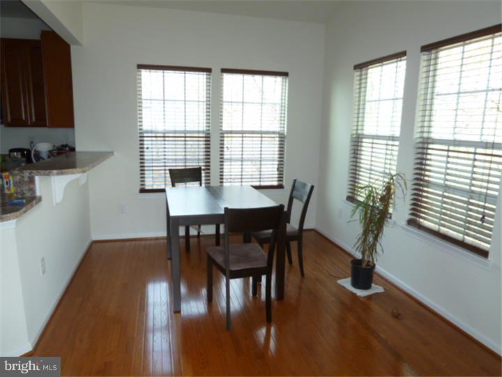 OAK CREEK - Residential
