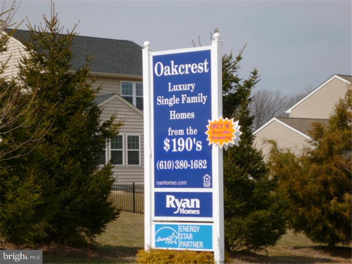 OAK CREEK - Residential