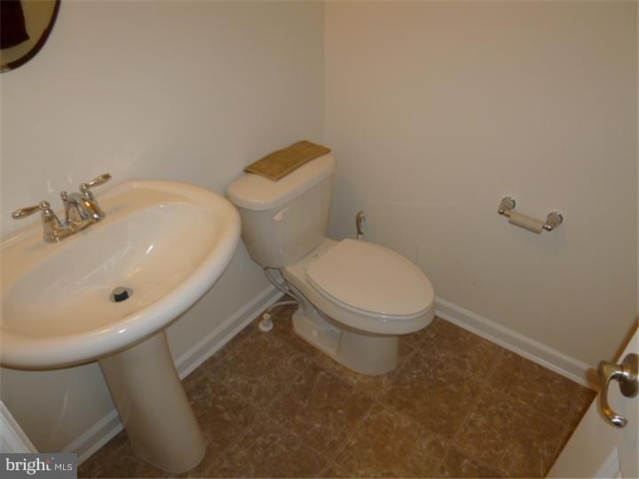 OAK CREEK - Residential