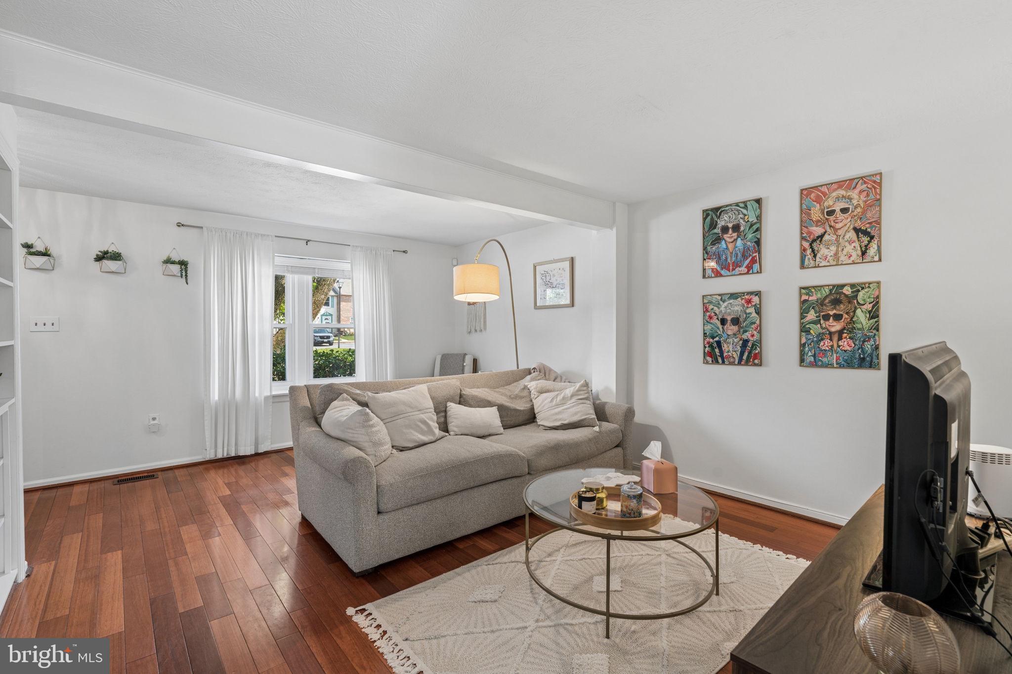 9286 PIRATES COVE