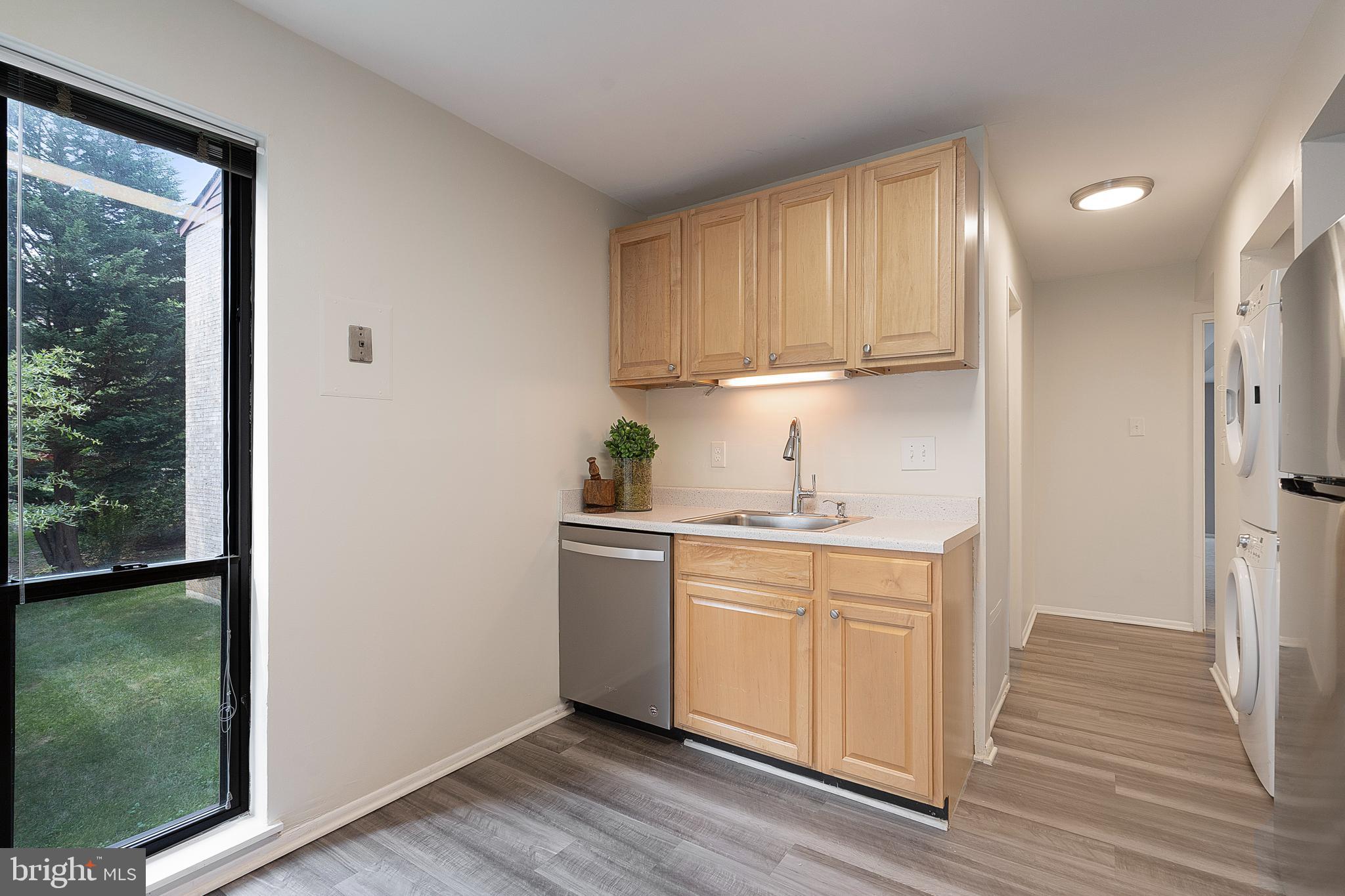 SOUTHGATE CONDOS - Residential