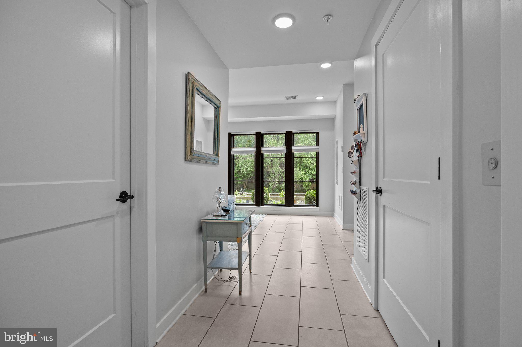 THE LOCKS - Residential Lease