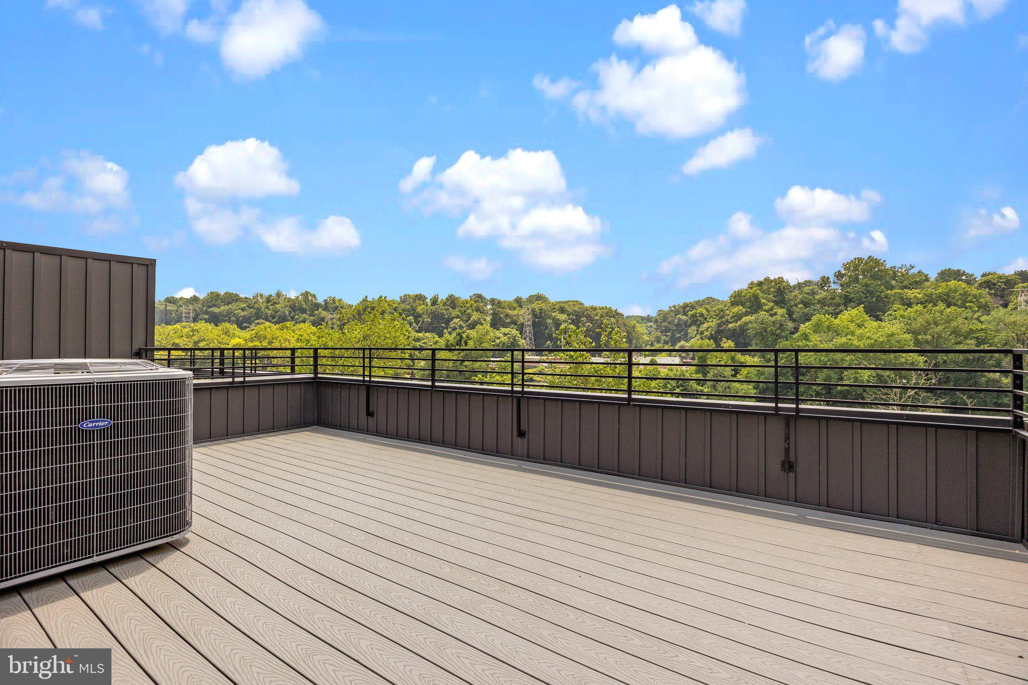 THE LOCKS - Residential Lease