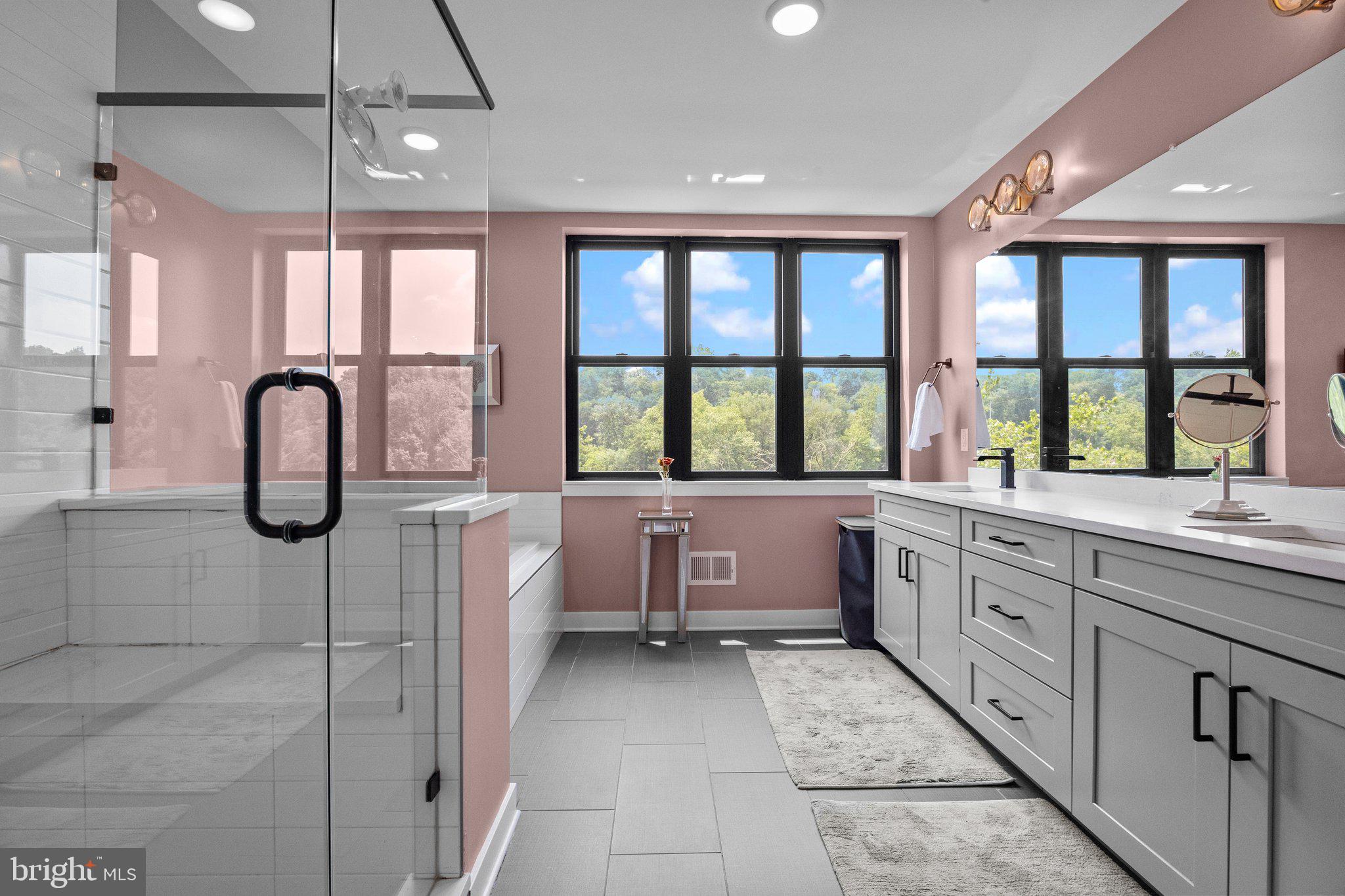 THE LOCKS - Residential Lease