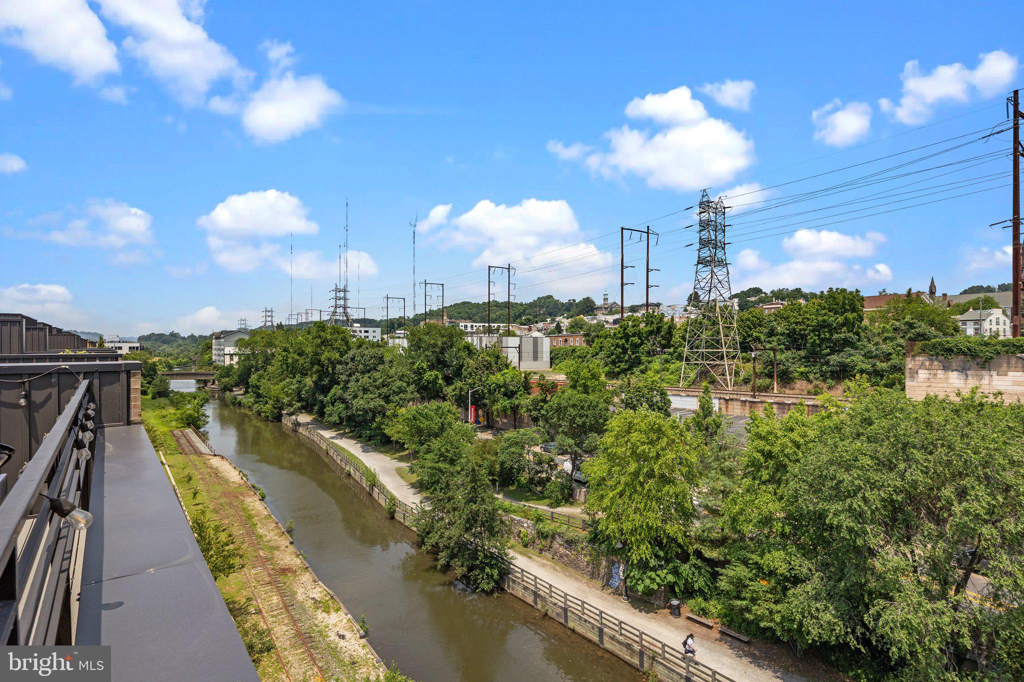 THE LOCKS - Residential Lease