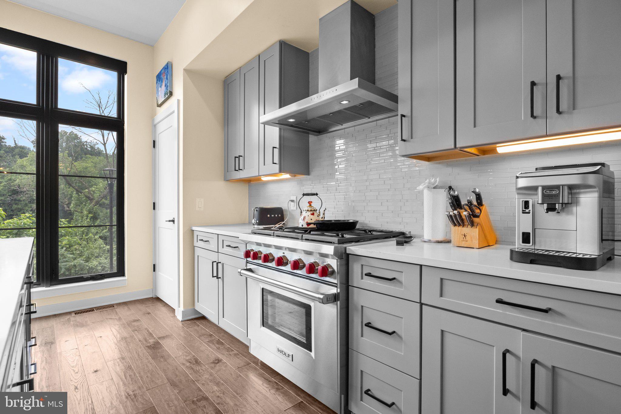 THE LOCKS - Residential Lease