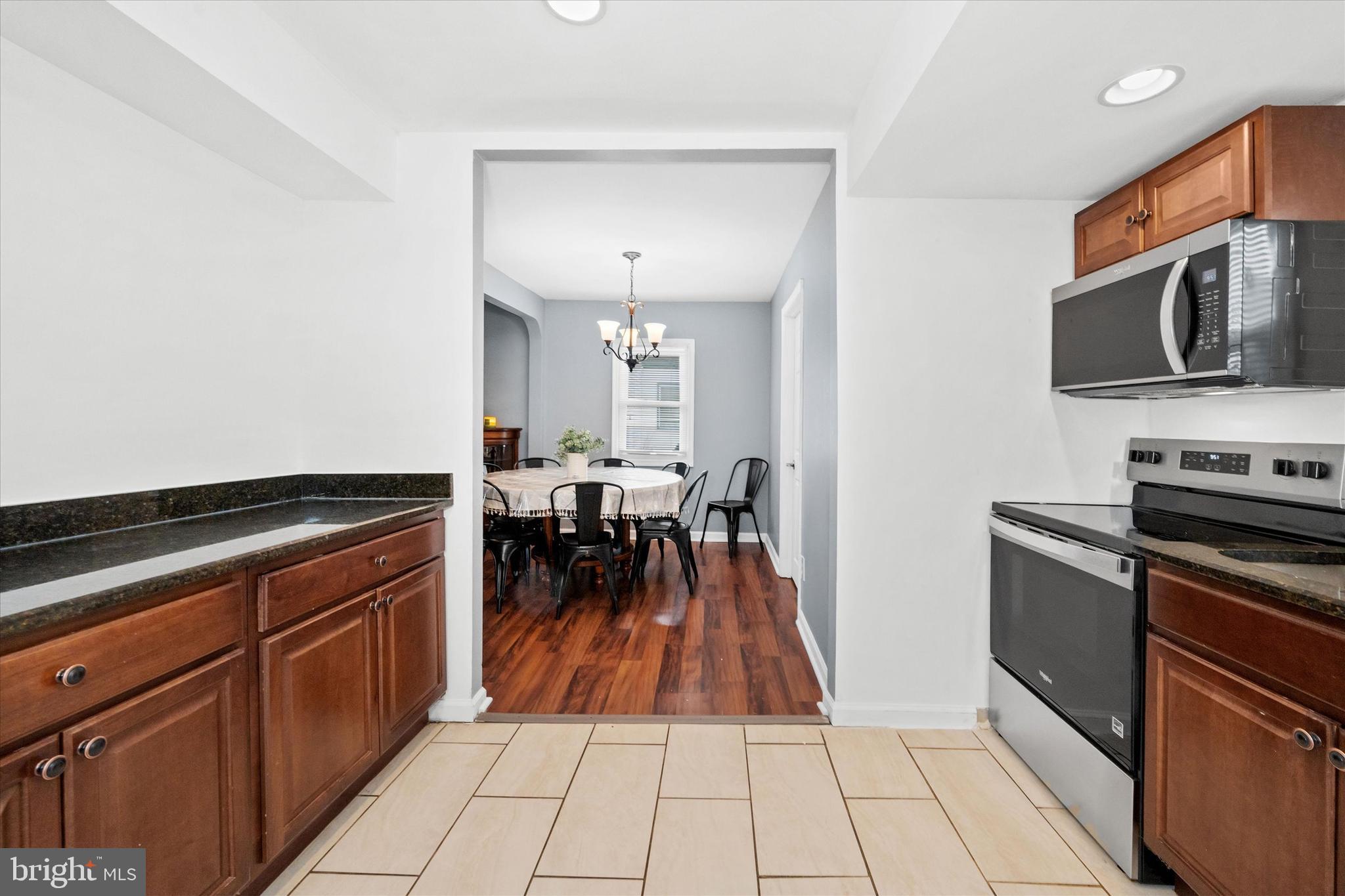 MANOR PARK - Residential