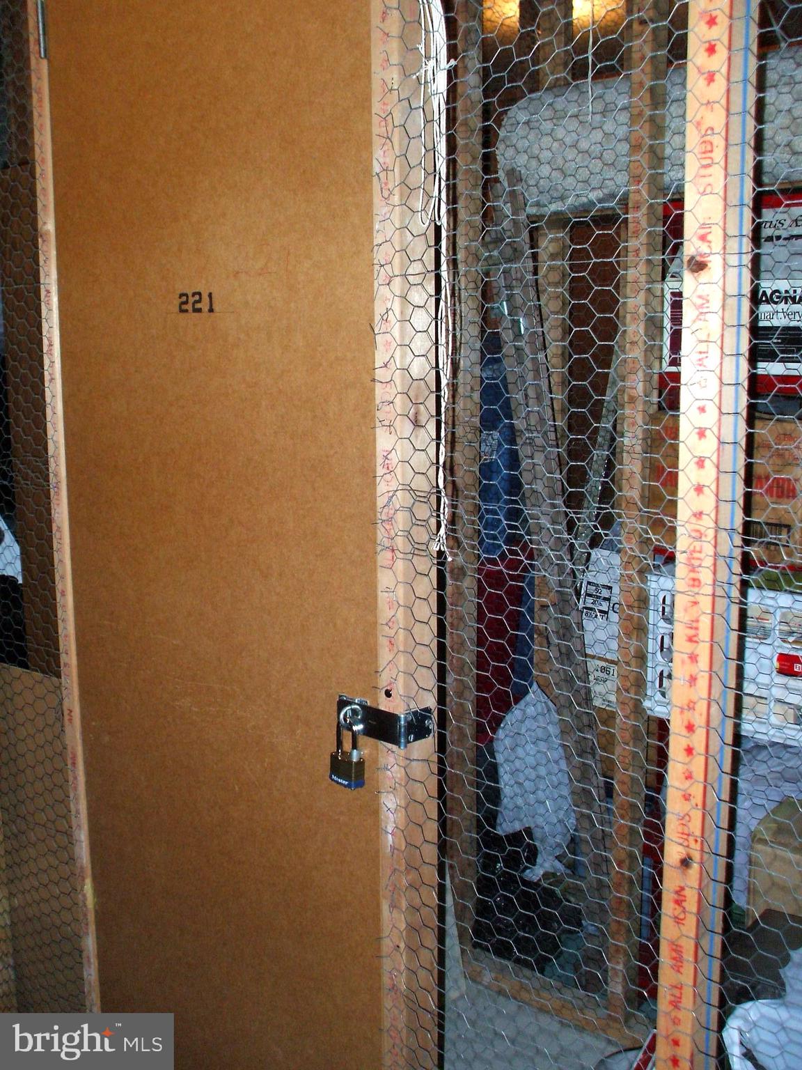 HOLLY HOUSE - Residential