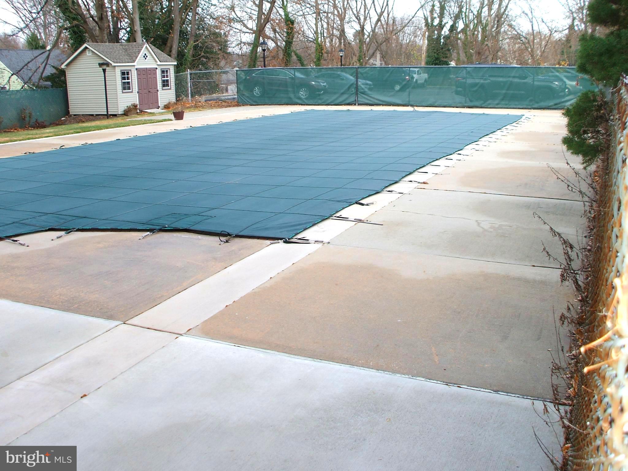 HOLLY HOUSE - Residential