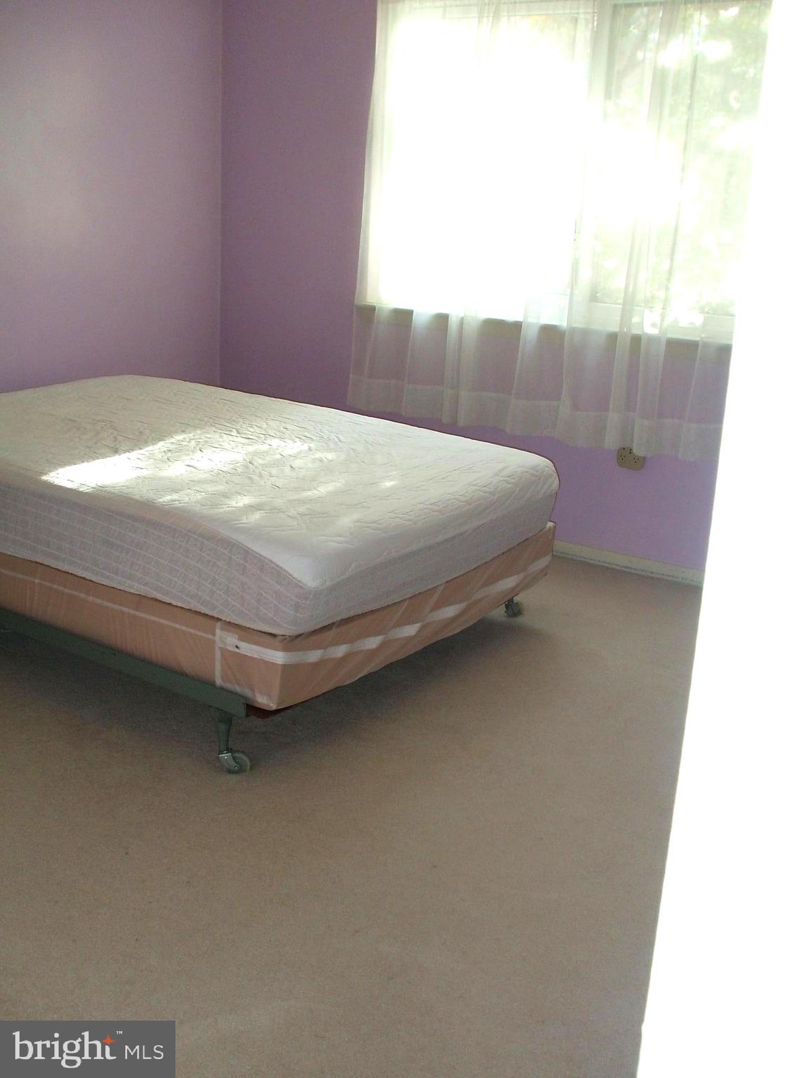 HOLLY HOUSE - Residential