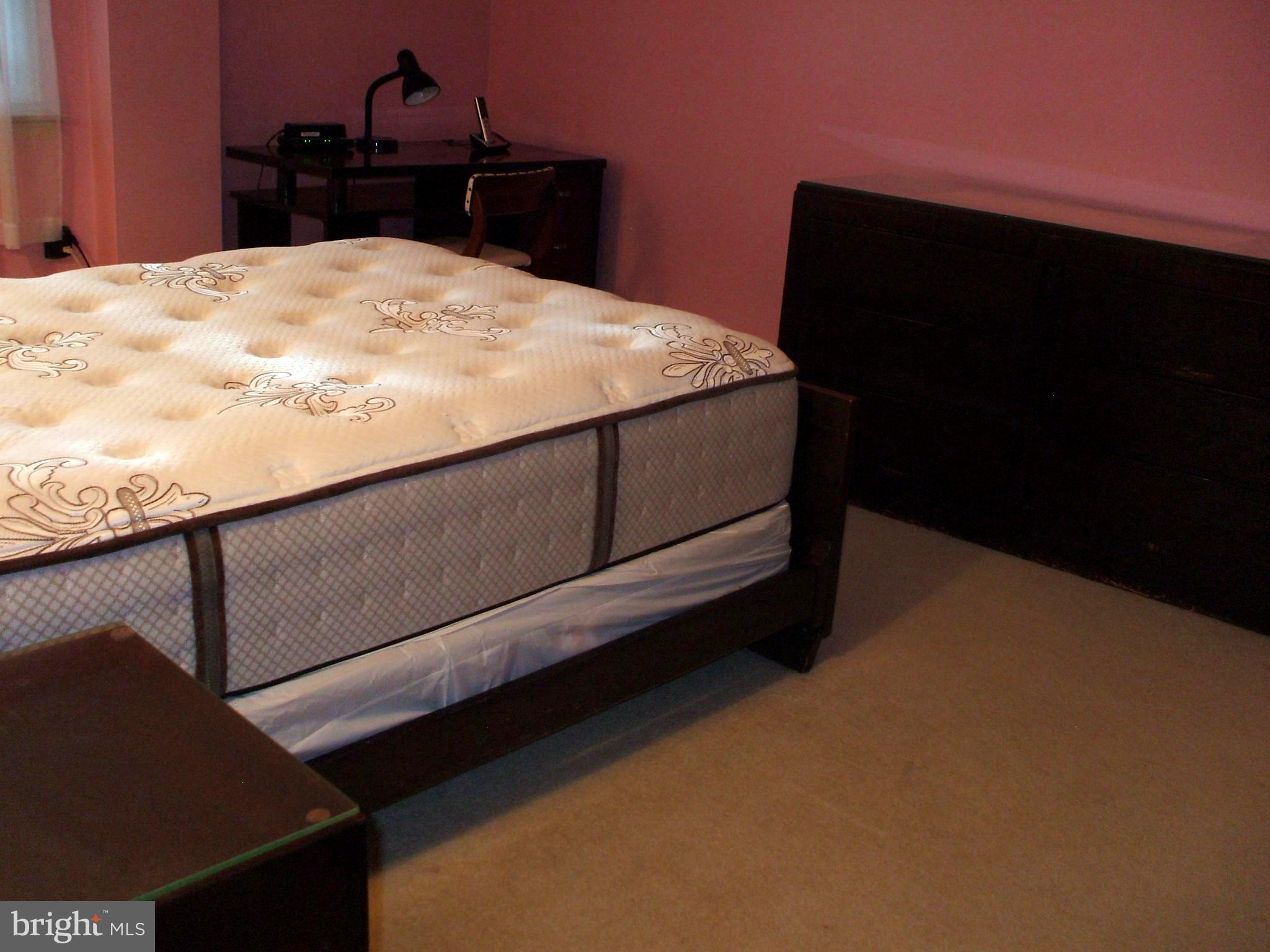 HOLLY HOUSE - Residential