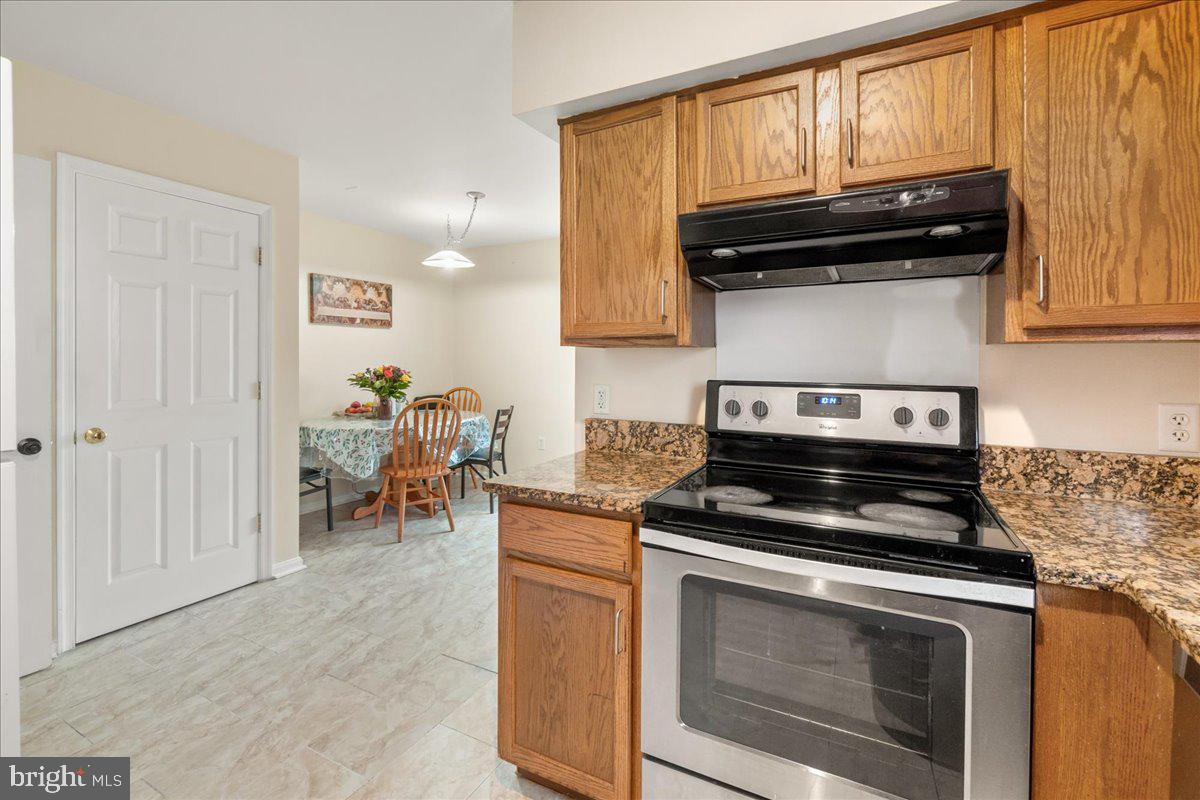 GATEWAY CROSSING - Residential