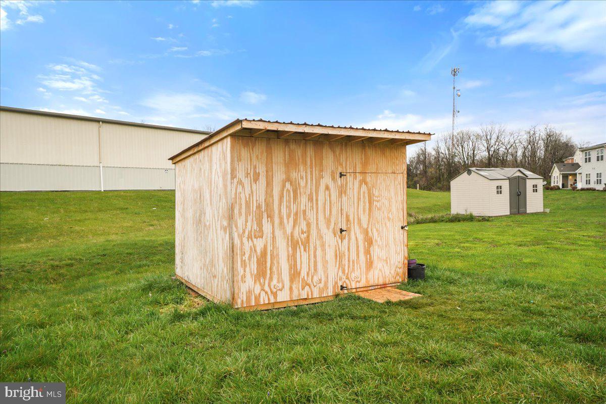 GATEWAY CROSSING - Residential