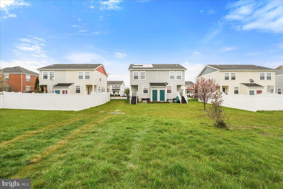 GATEWAY CROSSING - Residential