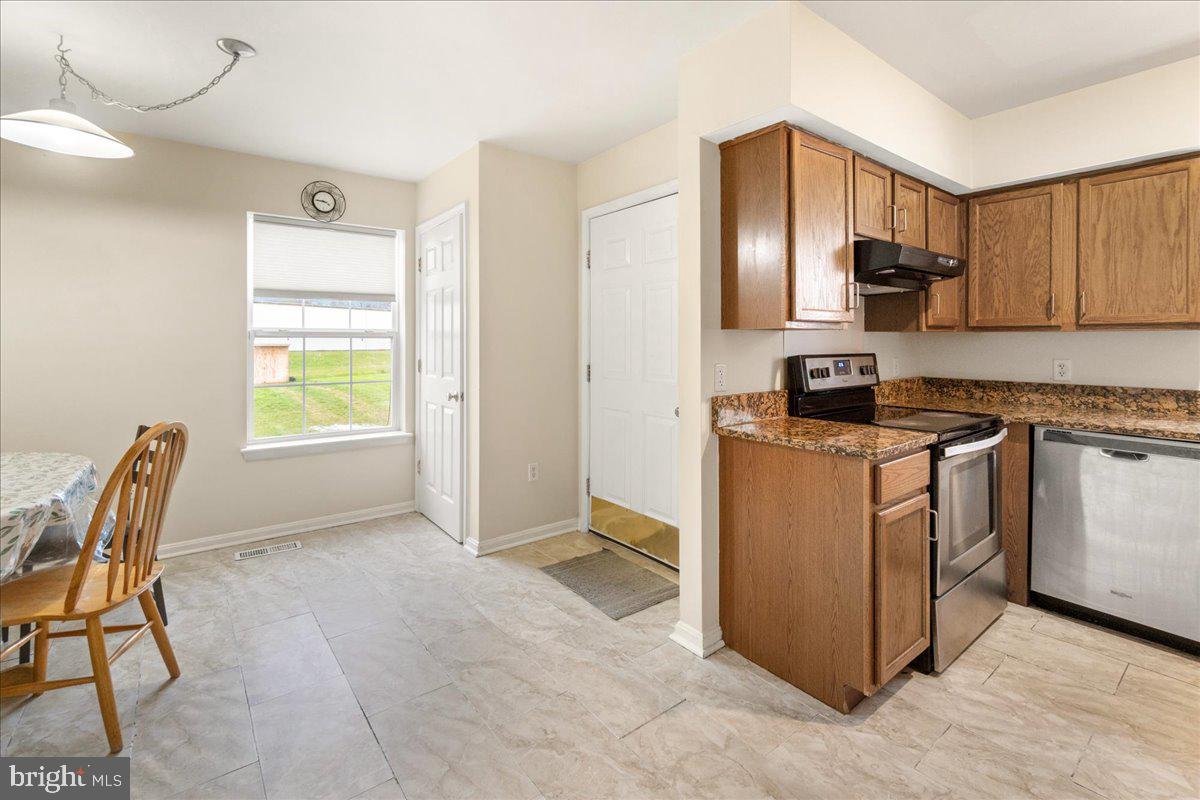 GATEWAY CROSSING - Residential