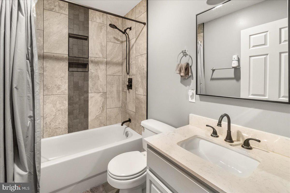 GATEWAY CROSSING - Residential