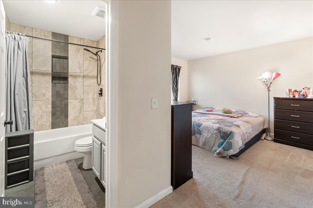 GATEWAY CROSSING - Residential