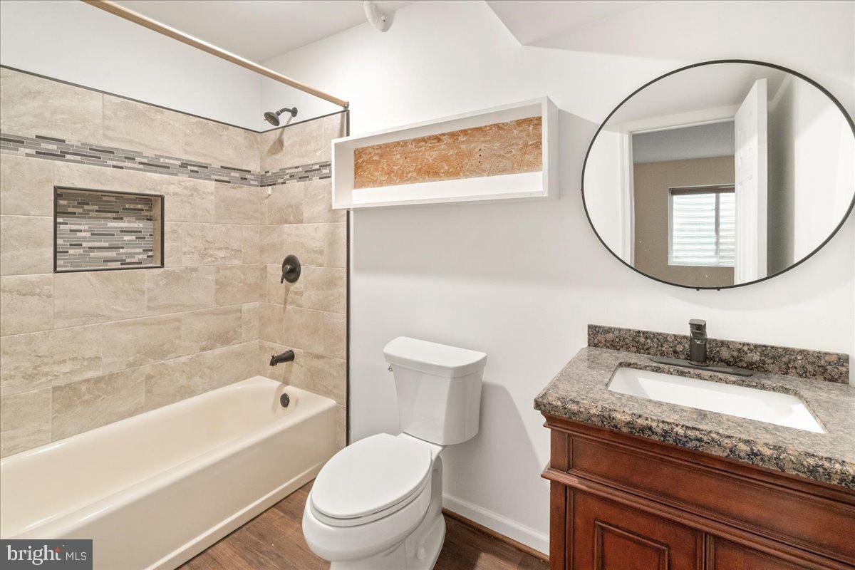 GATEWAY CROSSING - Residential