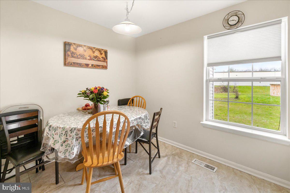 GATEWAY CROSSING - Residential