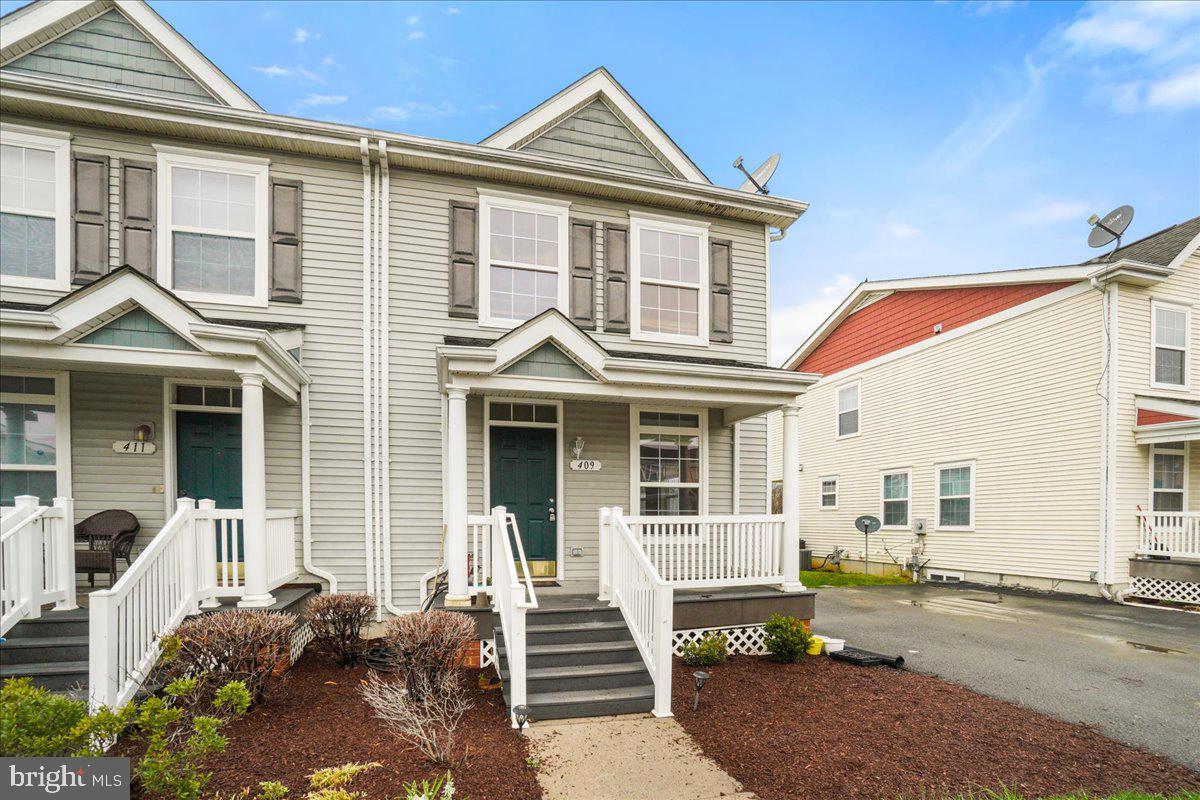 GATEWAY CROSSING - Residential