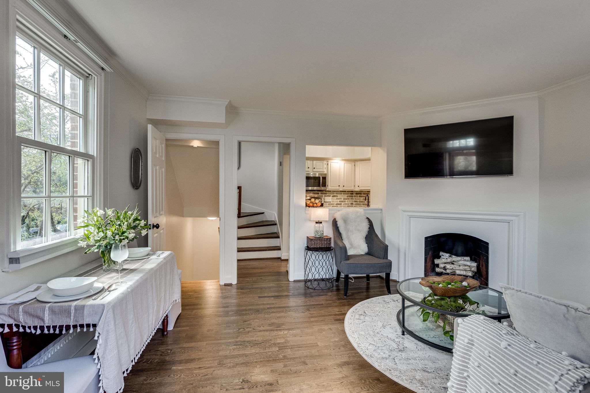 SHAD ROW - Residential