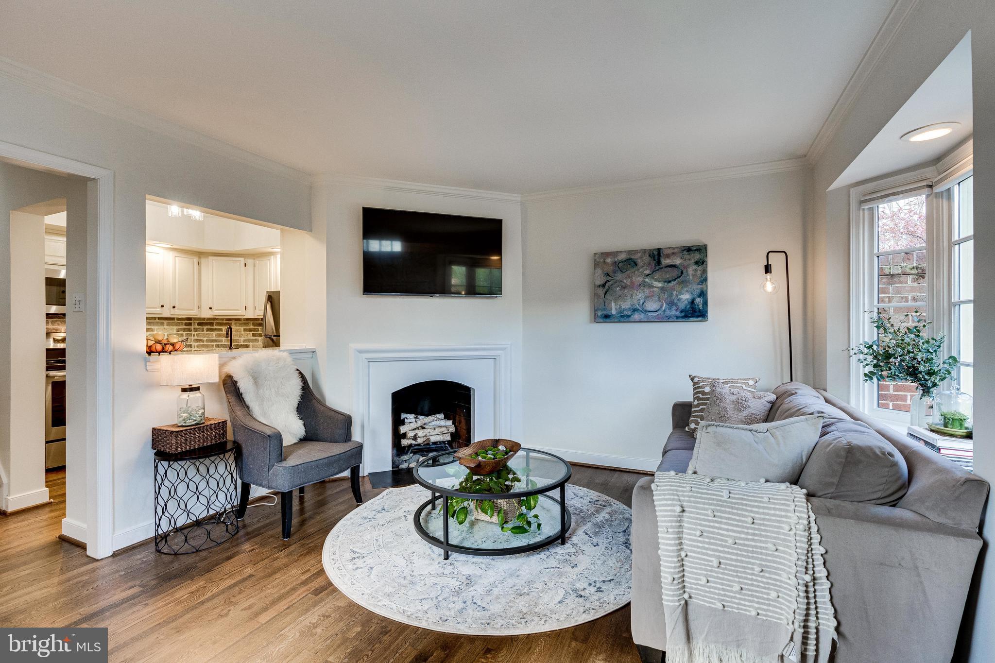 SHAD ROW - Residential