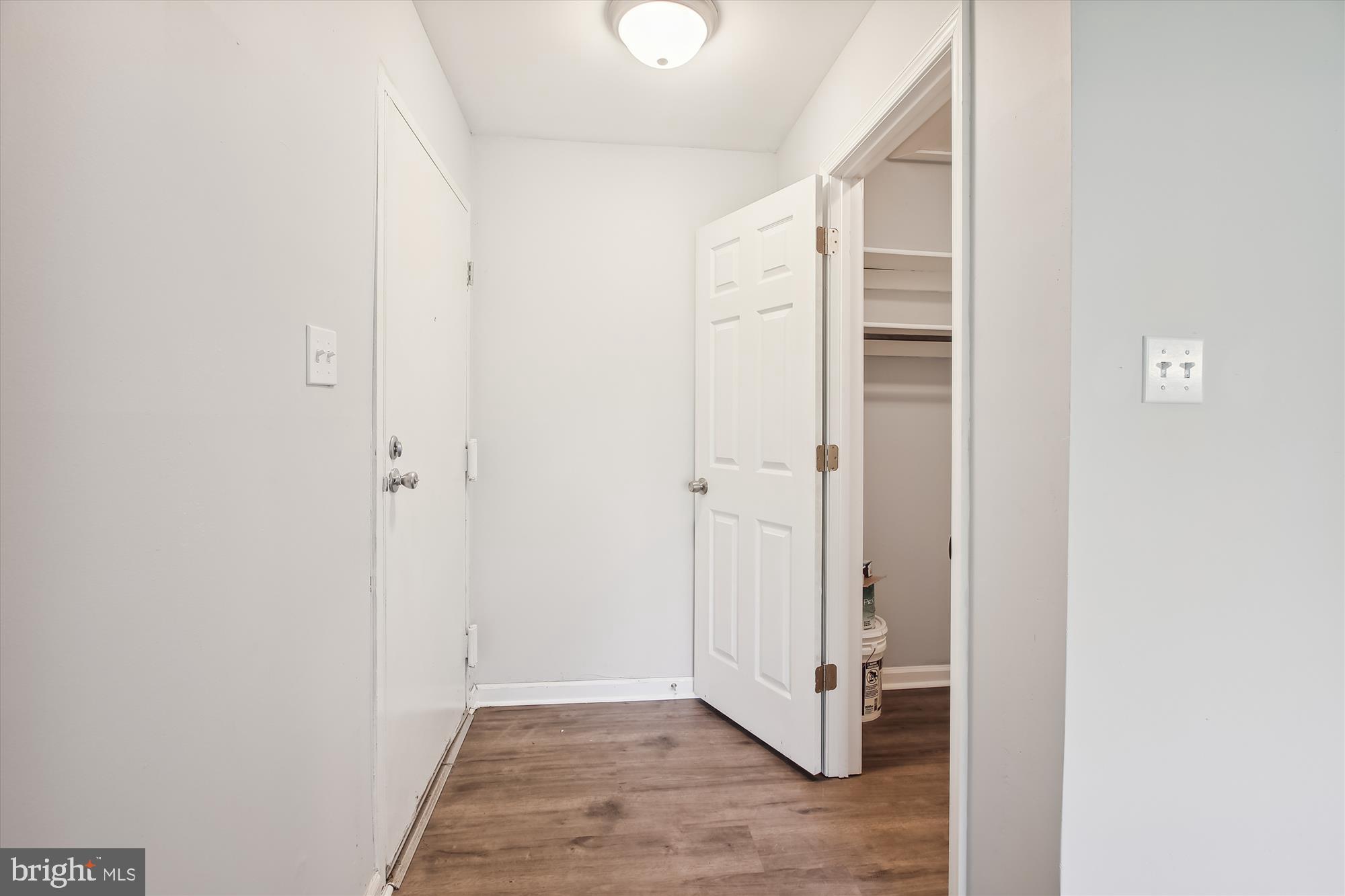 LONG REACH KNOLLS - Residential Lease