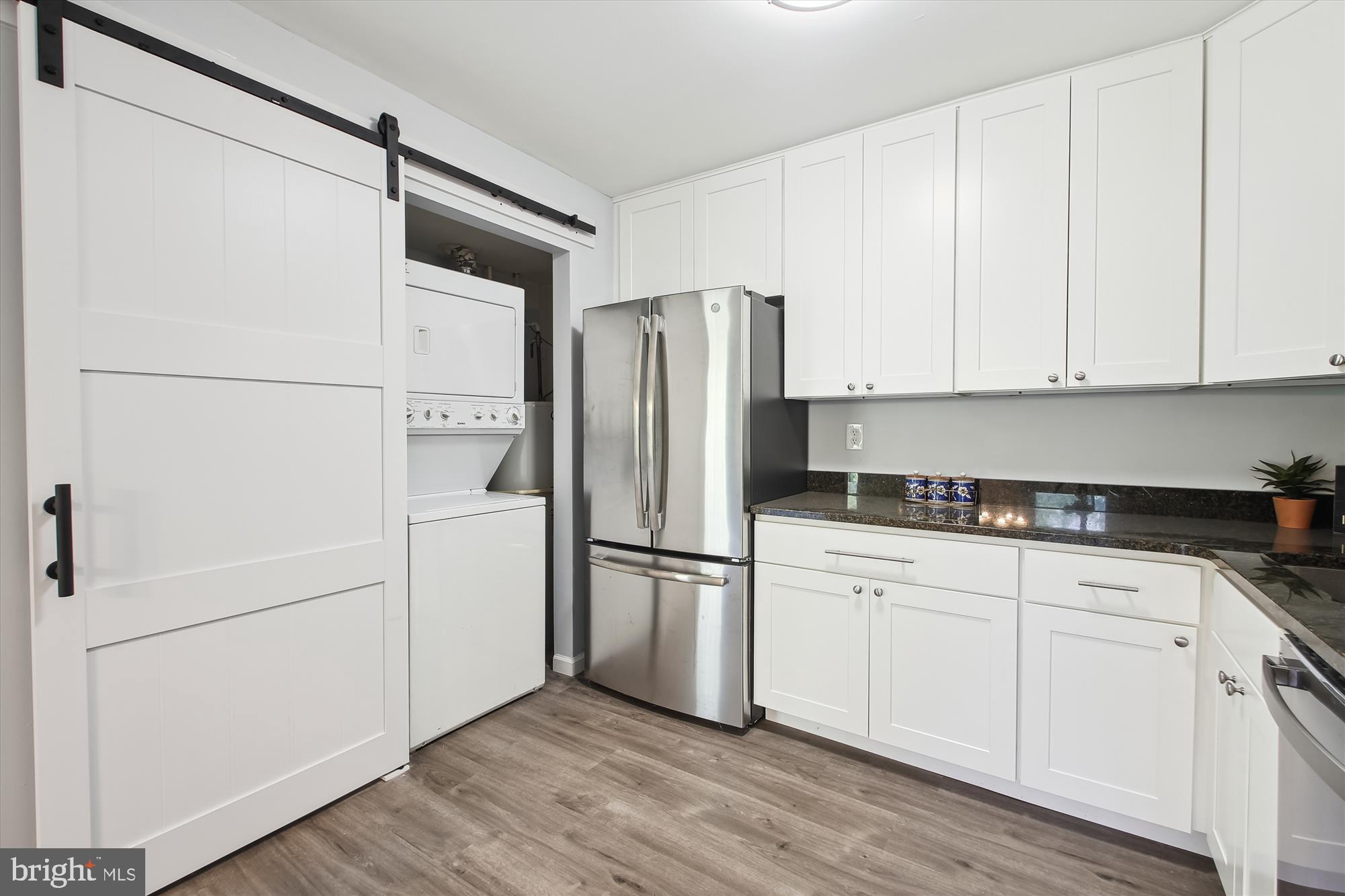 LONG REACH KNOLLS - Residential Lease