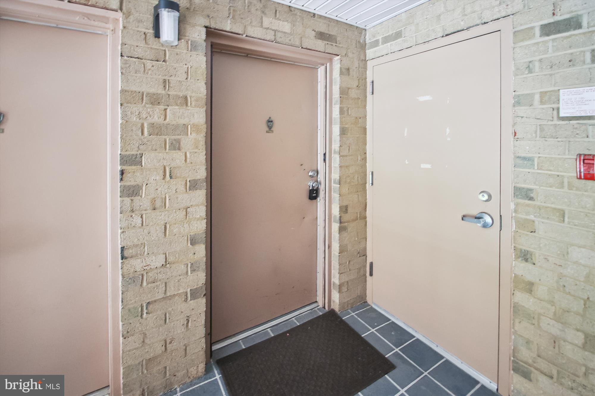 LONG REACH KNOLLS - Residential Lease