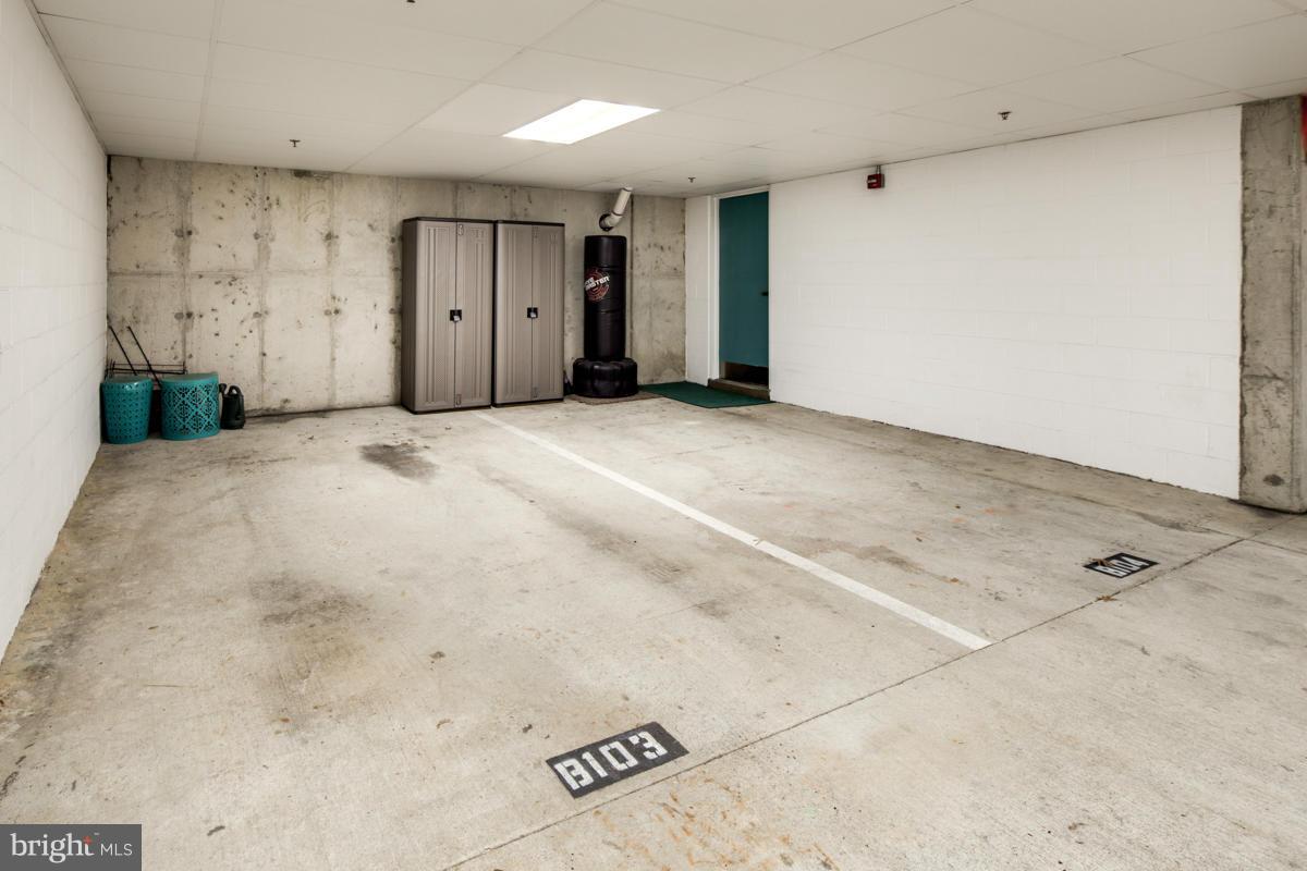 RHODES HILL SQUARE - Residential