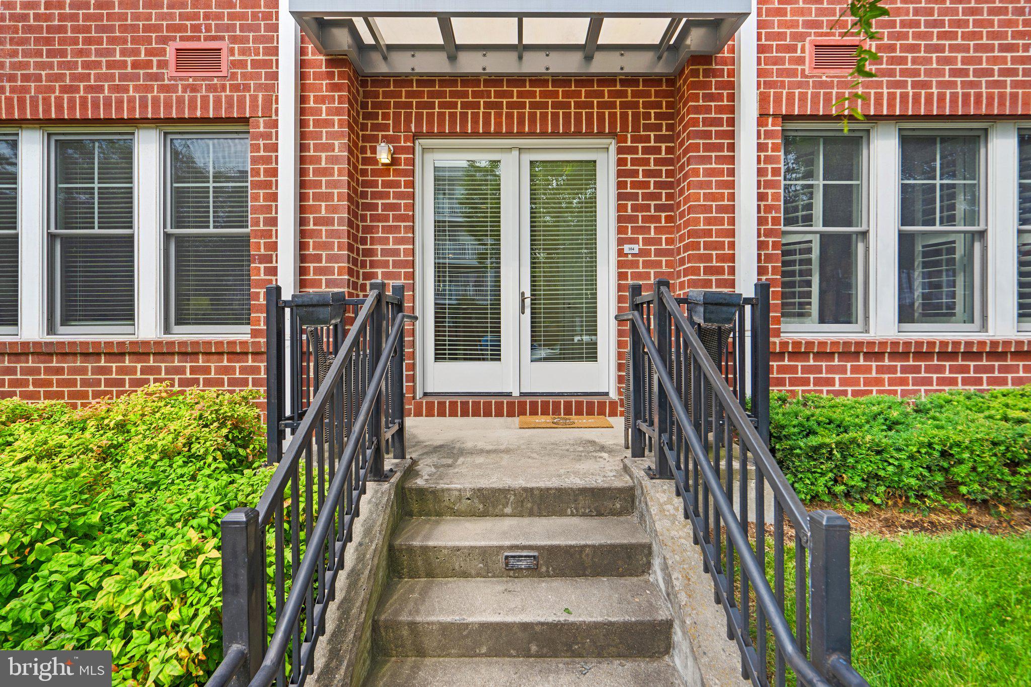 RHODES HILL SQUARE - Residential