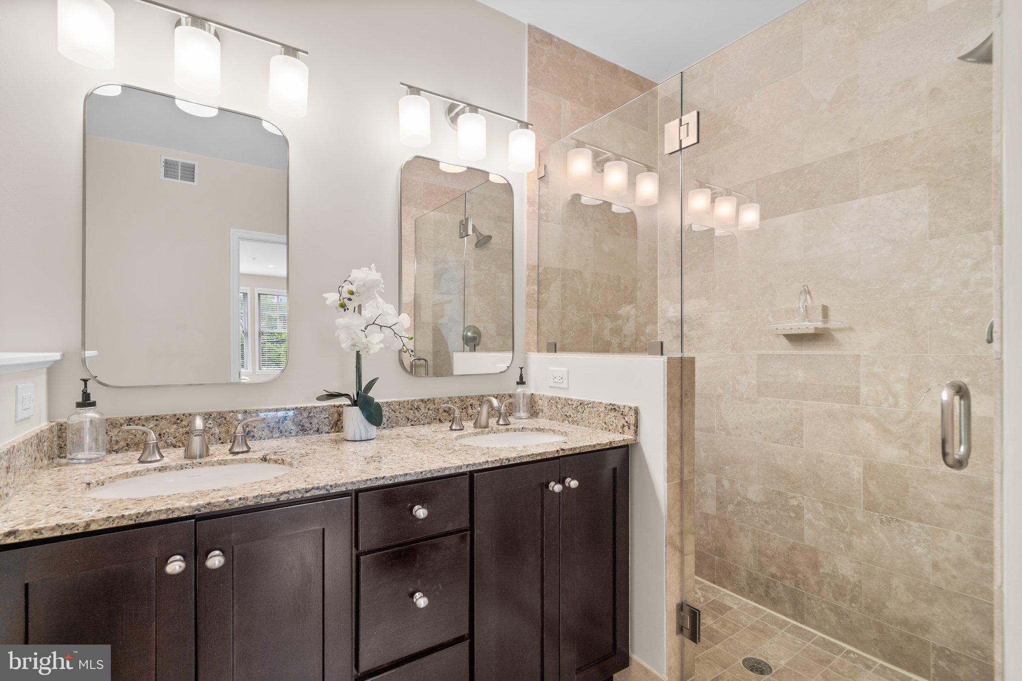 RHODES HILL SQUARE - Residential