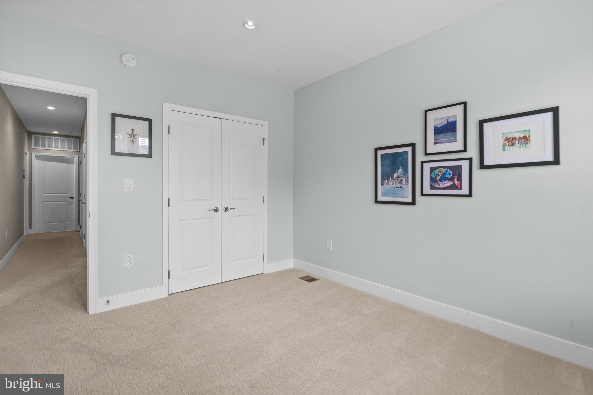 RHODES HILL SQUARE - Residential