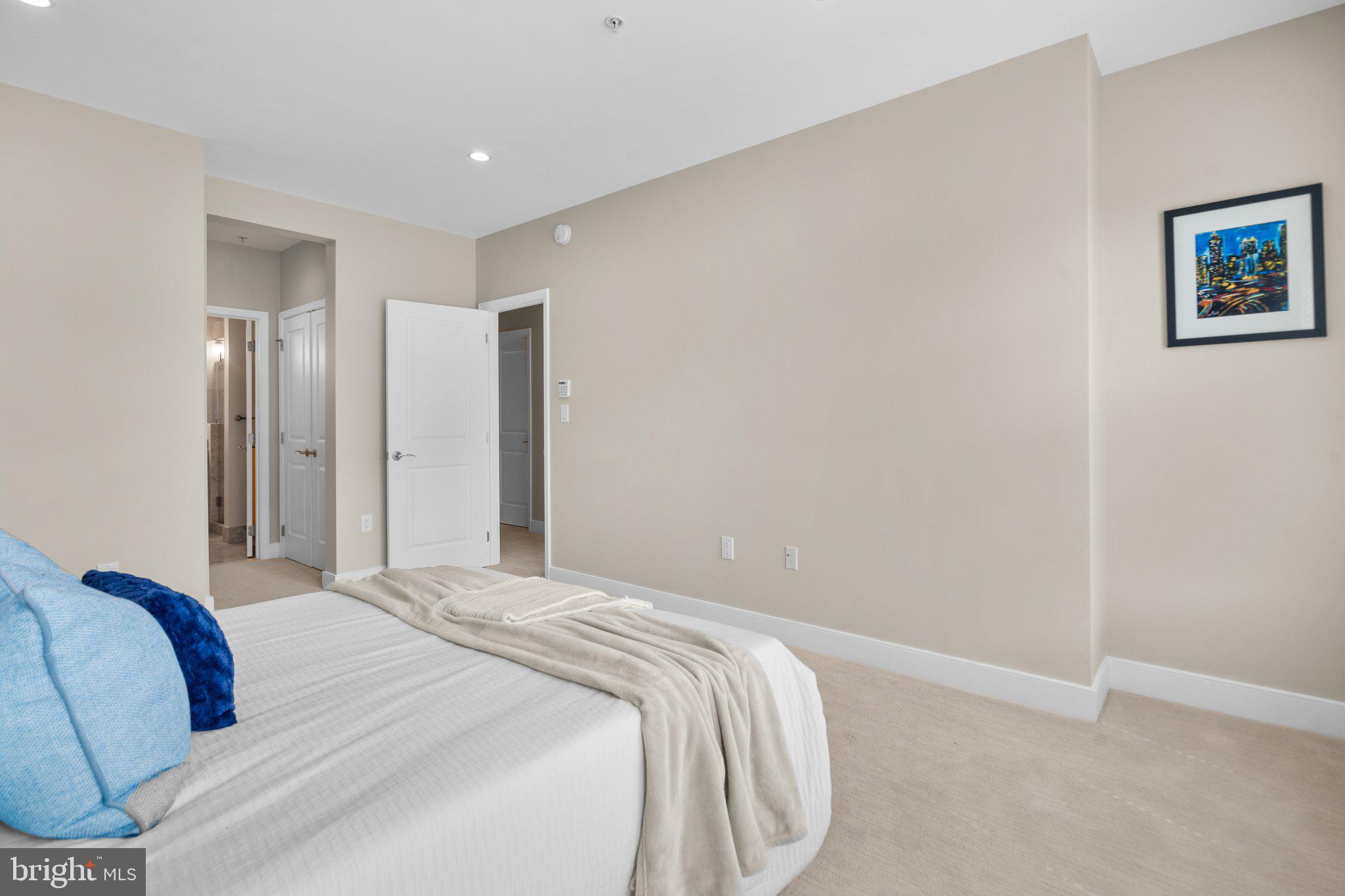 RHODES HILL SQUARE - Residential