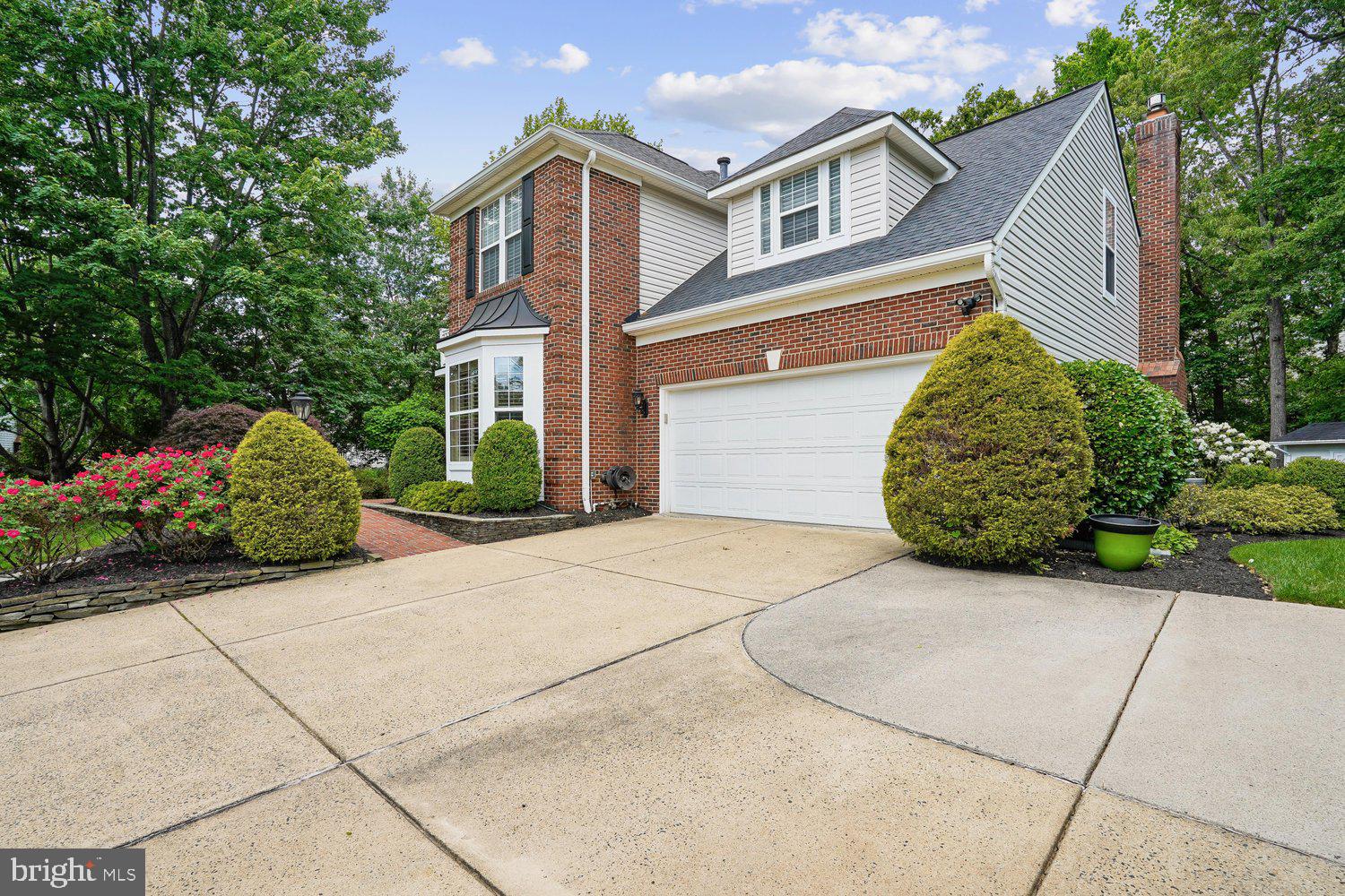 BROADLANDS - Residential
