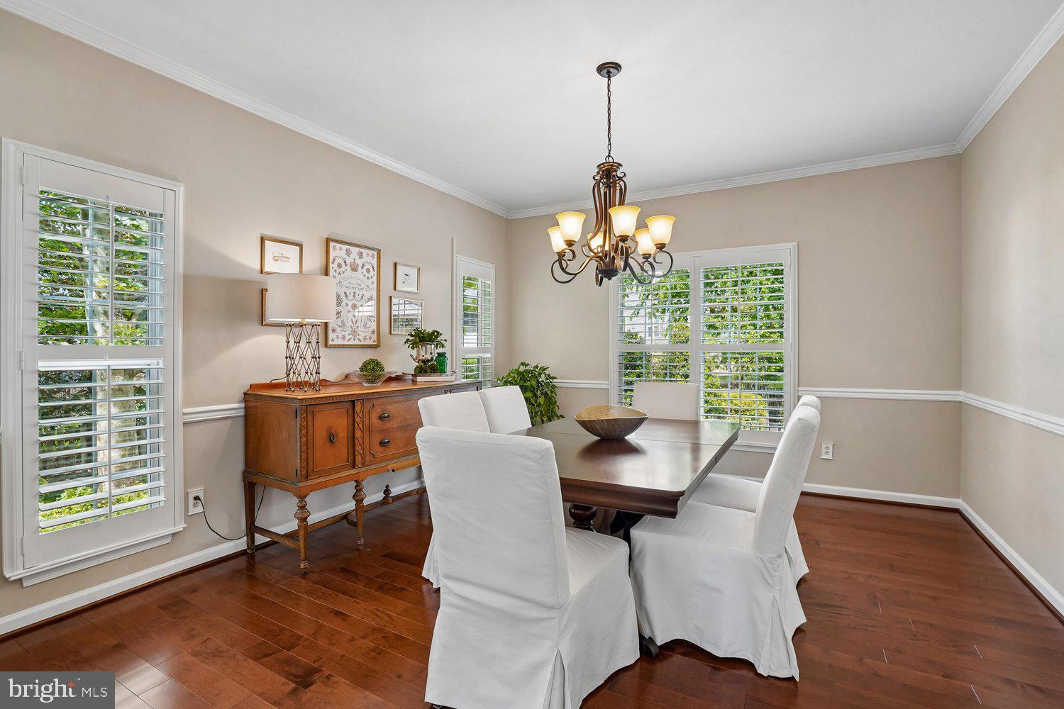 BROADLANDS - Residential