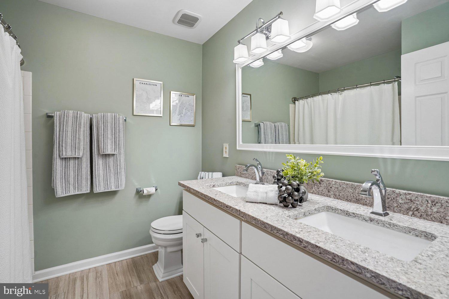 BROADLANDS - Residential