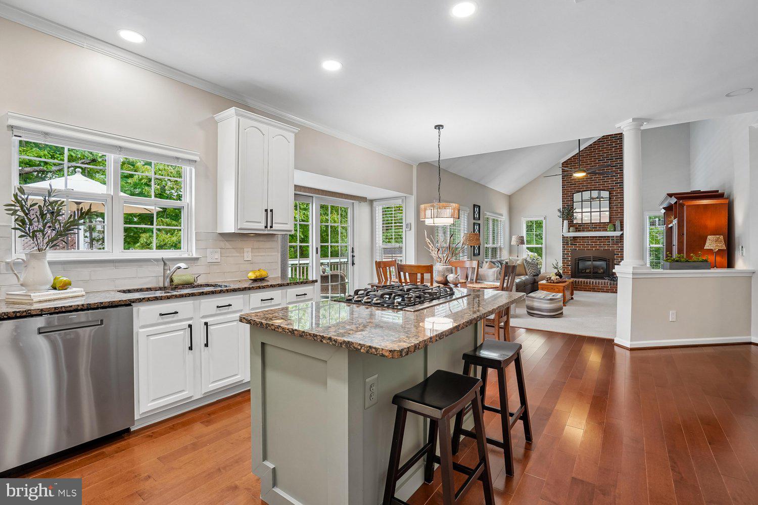 BROADLANDS - Residential