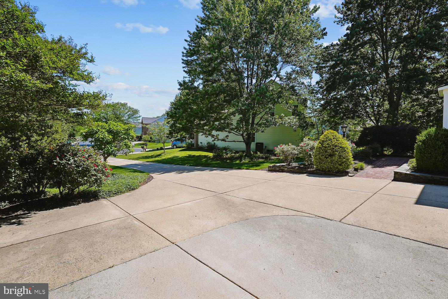 BROADLANDS - Residential
