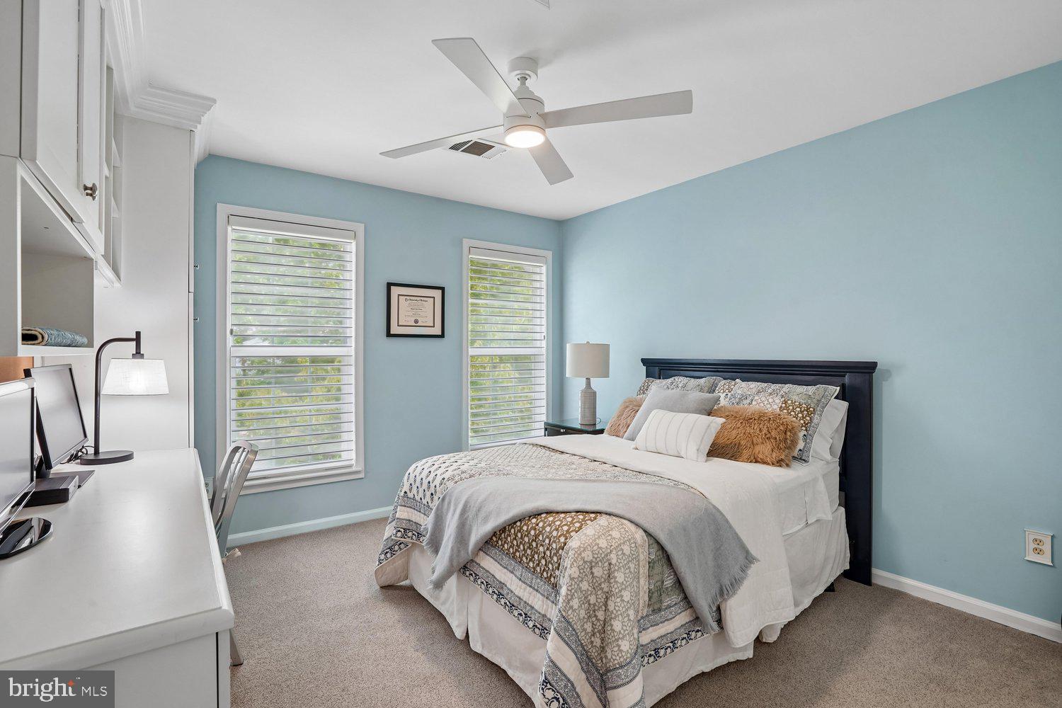 BROADLANDS - Residential
