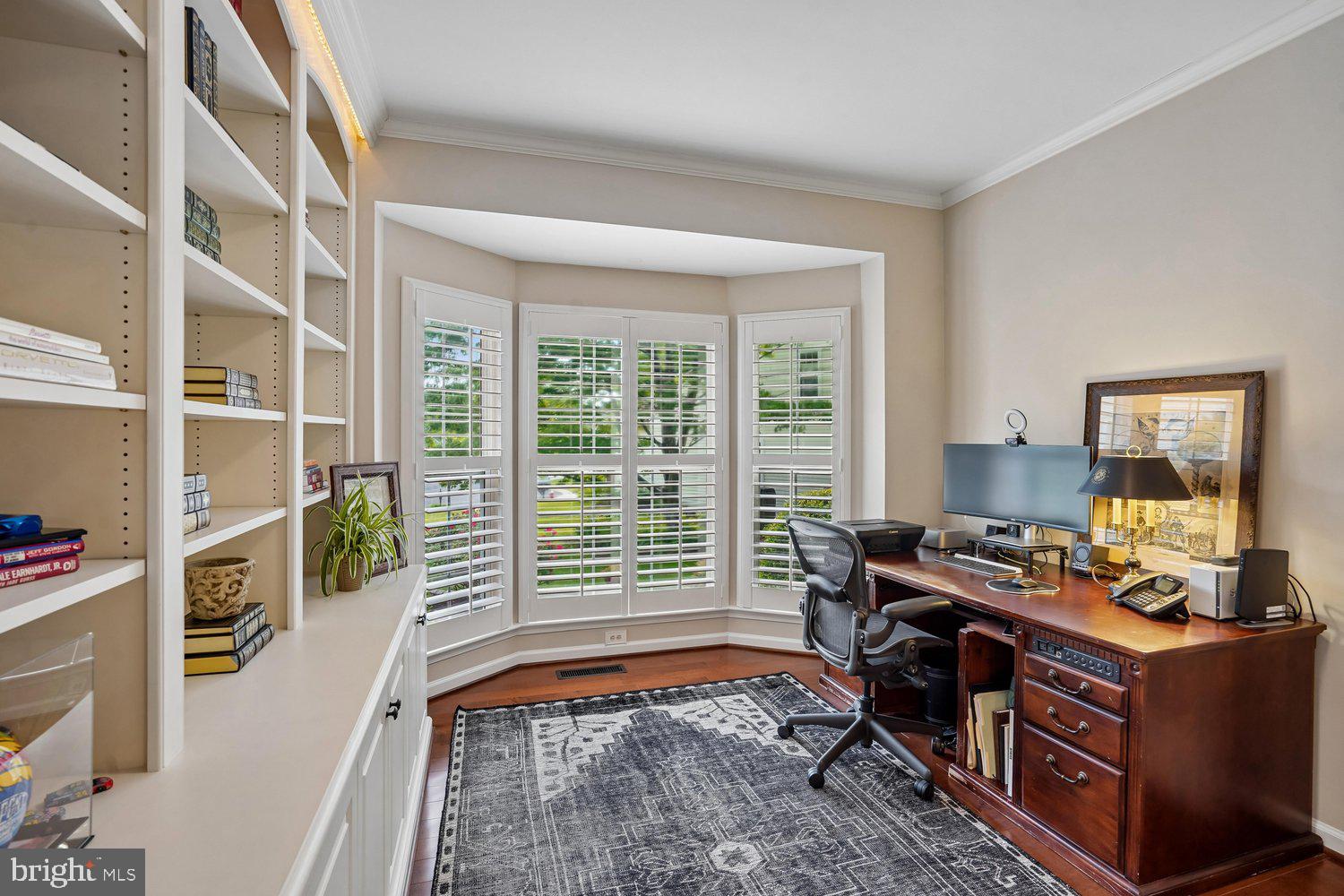 BROADLANDS - Residential