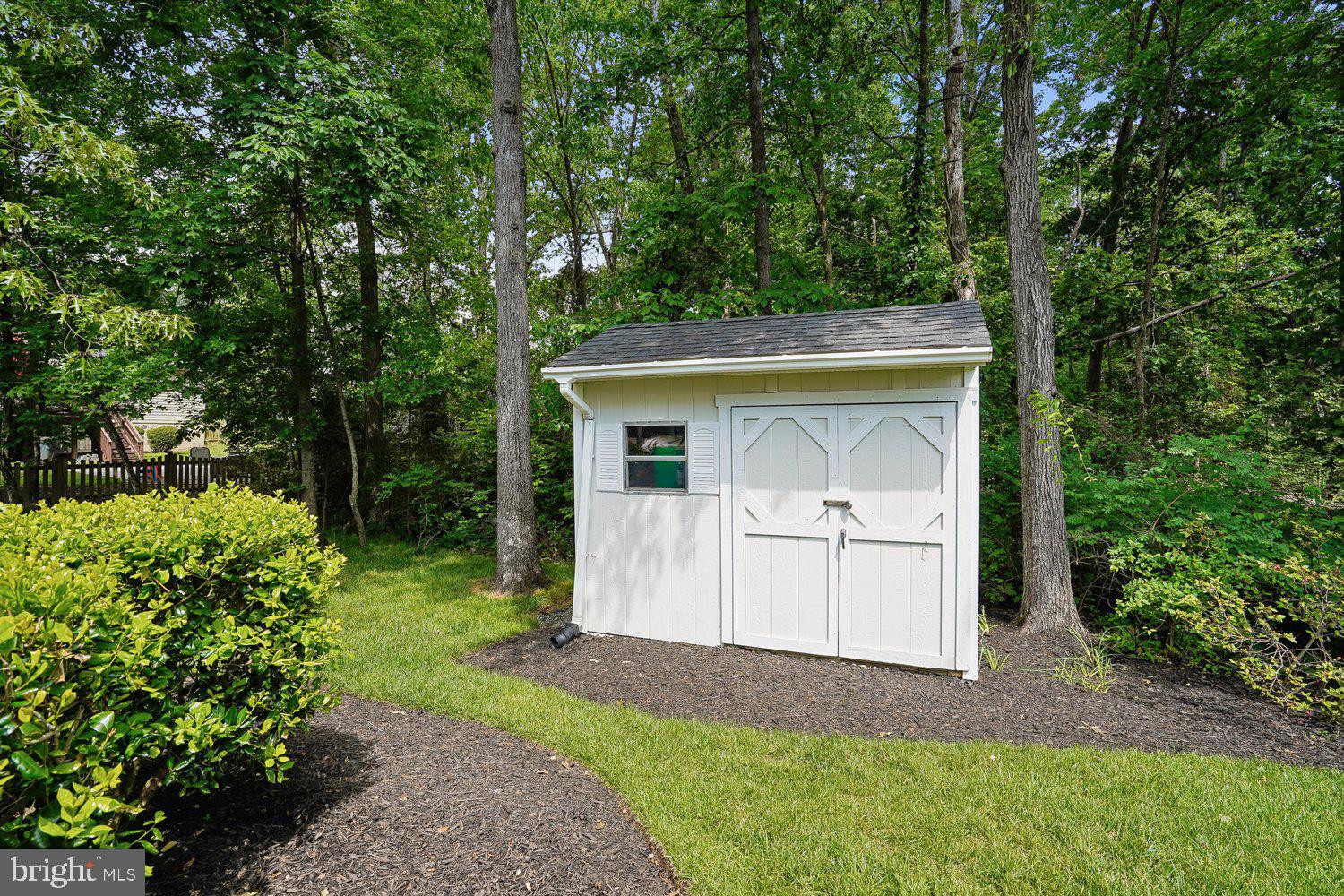 BROADLANDS - Residential