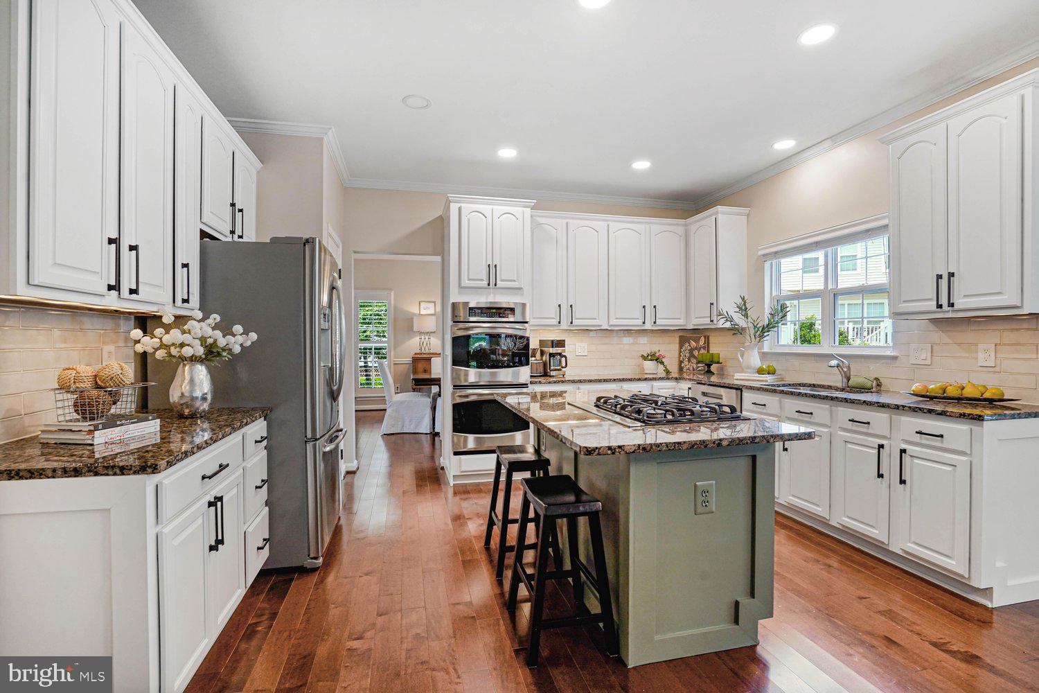 BROADLANDS - Residential