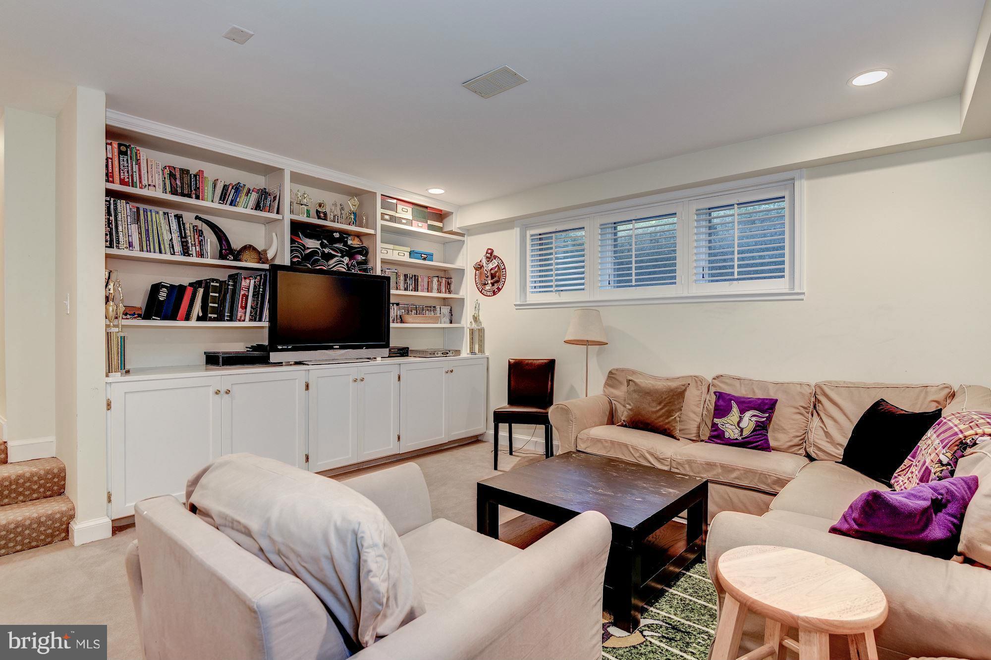 WOODMONT - Residential