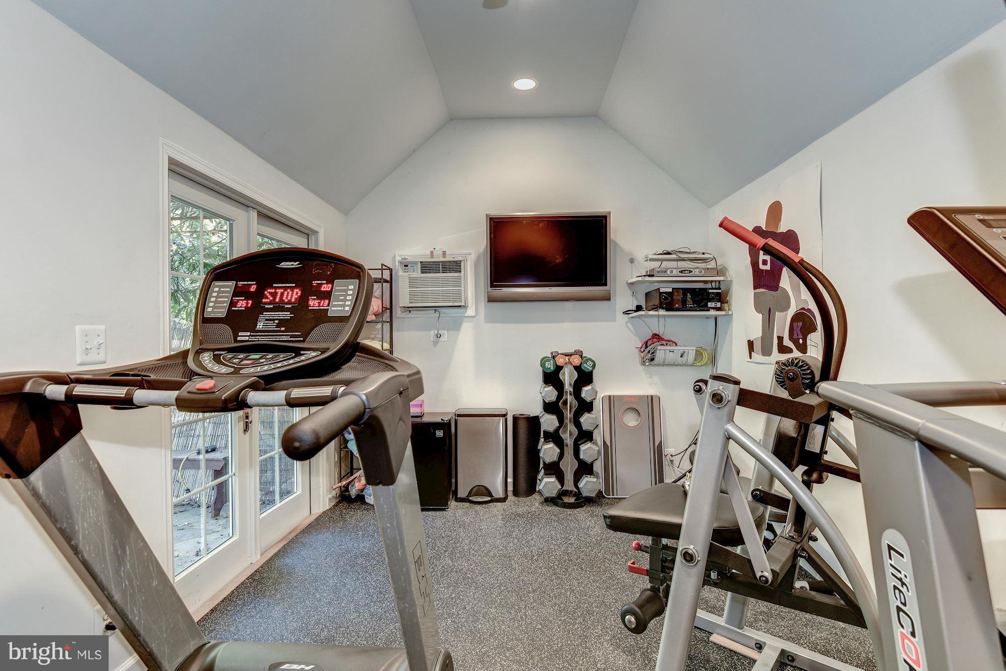 WOODMONT - Residential