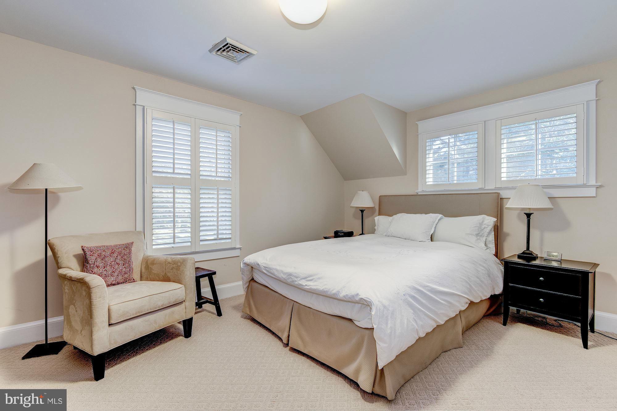 WOODMONT - Residential