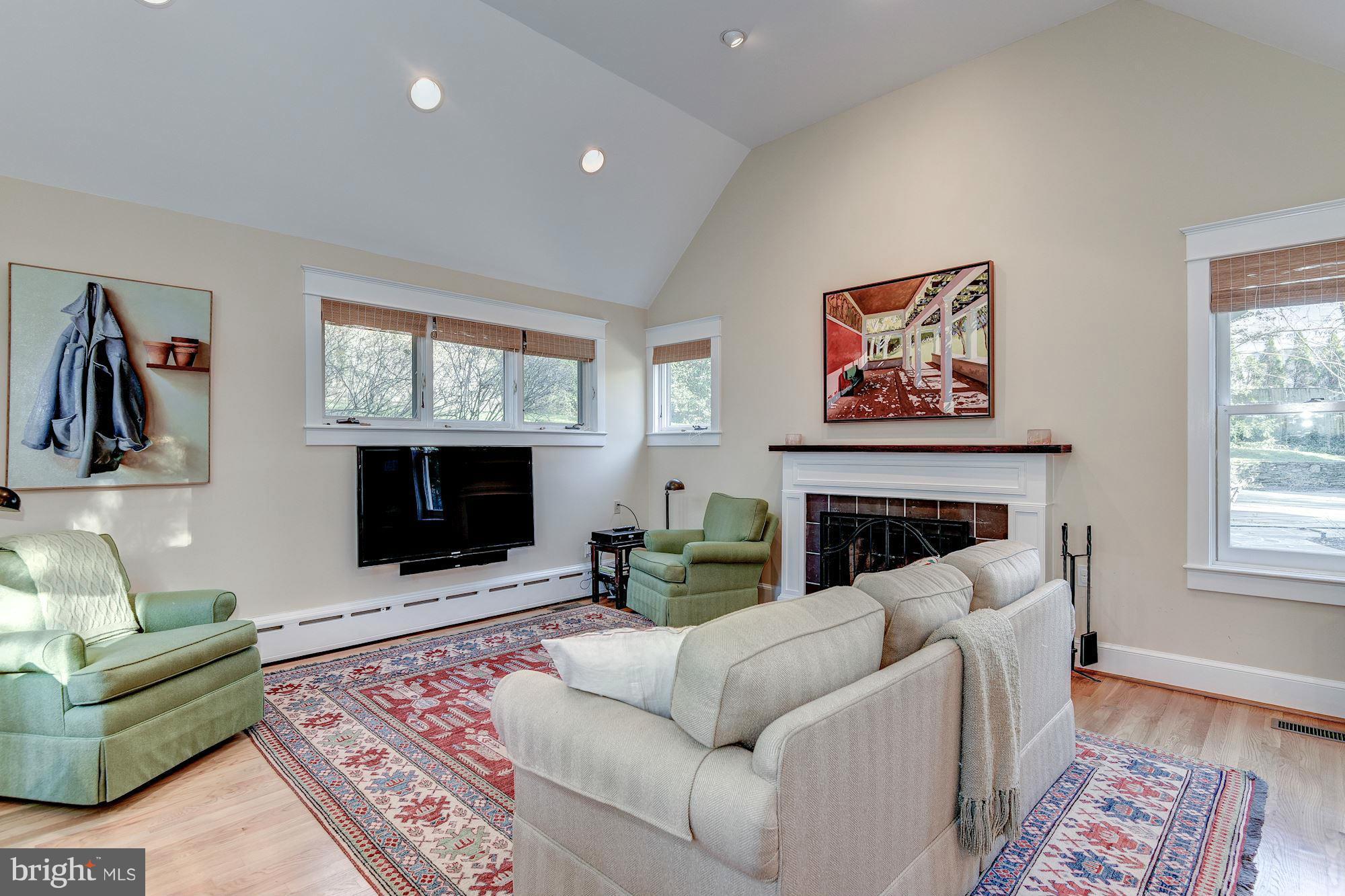 WOODMONT - Residential