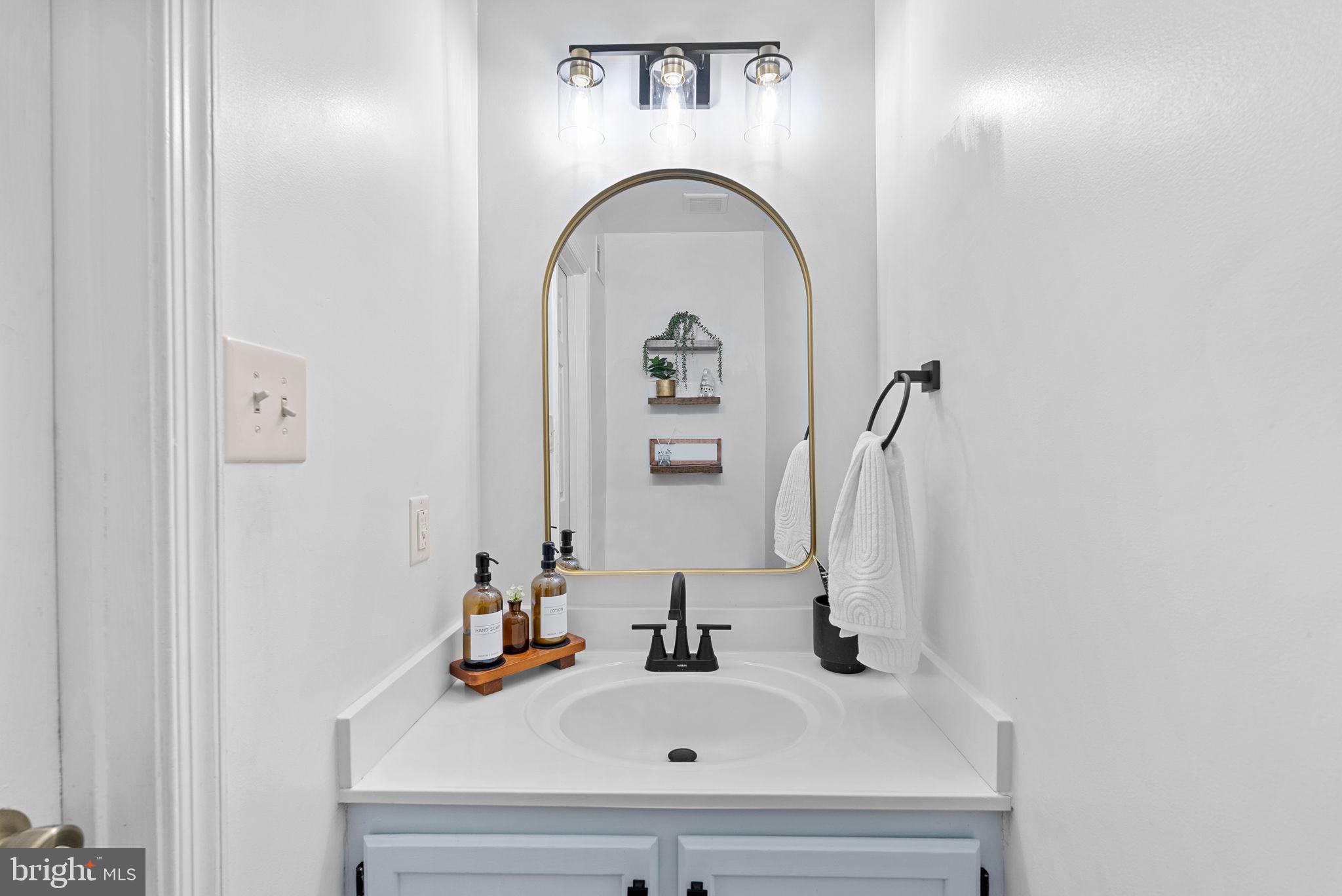 RIVER OAKS - Residential